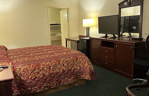 Gunter Afs Hotel | Cozy Stay at Best Inn with Breakfast and Family-Friendly Vibes