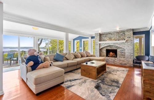 Table Rock House | Best Lake Tablerock Views, Private Outdoor Pool, Karaoke/Games-2 Kitchens! Secluded on a few acres!