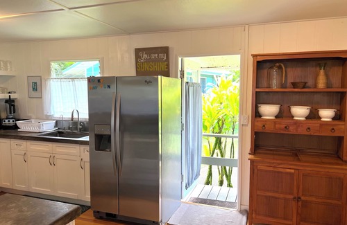 Haiku House | Prime Location! Beachfront 3 BR Home Near Ho'okipa