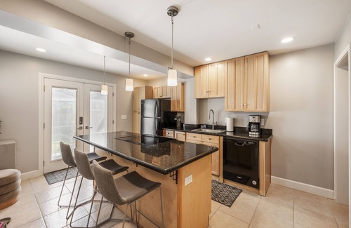Downtown Salt Lake City House | Downtown Oasis: Designer Furnishings & Family-Friendly Amenities