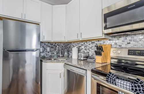 Downtown Wilmington Apartment | Prime Location with Free Parking & Family-Friendly Amenities