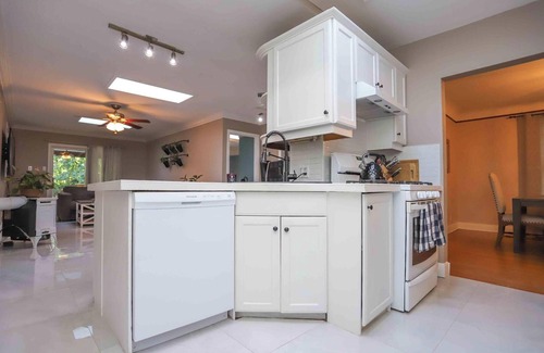 North London House | Prime City Location with Pet-Friendly Amenities
