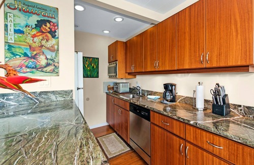 Lanikai House | Idyllic Viewhouse in Lanikai with Oceanfront Amenities