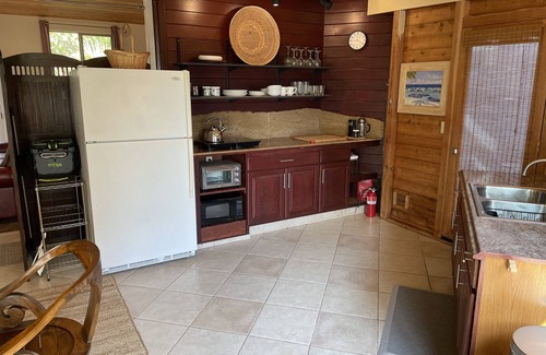 Kamuela House | Best Location Island Retreat with Ocean View & Spa