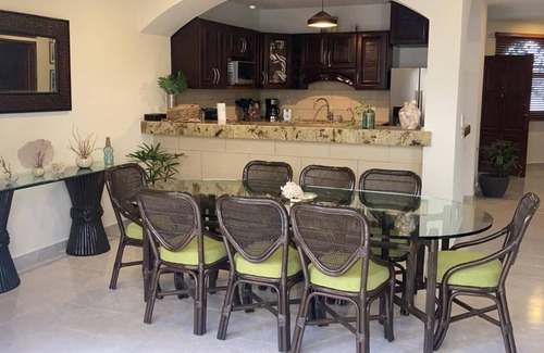 Playacar Fase I Condo | Prime Location! Steps to Beach & 5th Ave, Rated 10/10