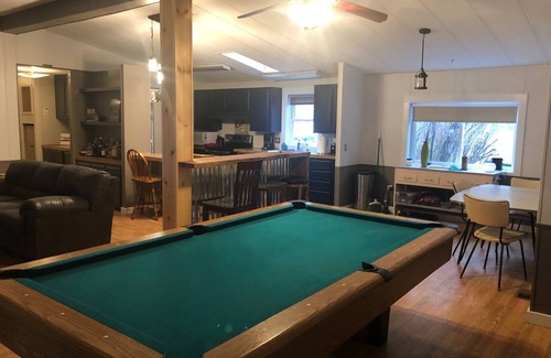 Cascade House | Prime Location Along the Missouri River with Family Amenities