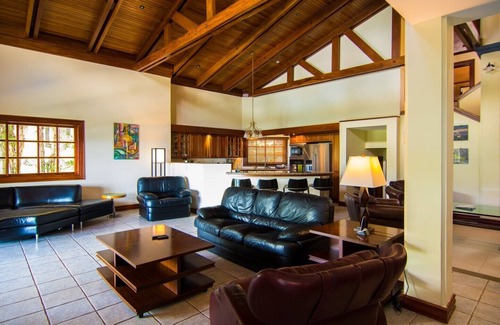 Herradura House | Prime Location Overlooking Los Suenos Marina with Spa & Pool