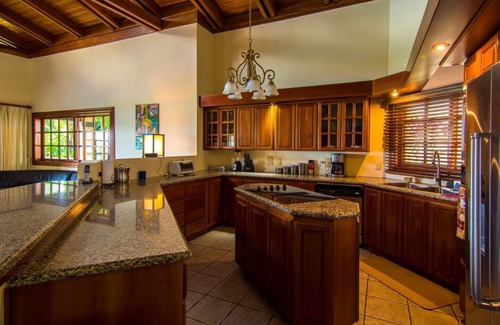 Herradura House | Prime Location Overlooking Los Suenos Marina with Spa & Pool