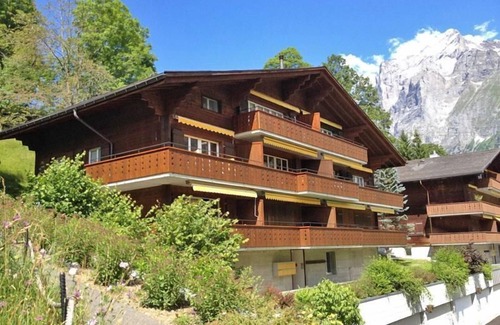 Grindelwald Ski Chalet | Enchanting Grindelwald Apartment for 2 with Breakfast Included