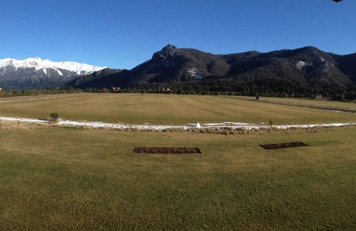 Villa Arelauquen House | Discover Arelauquen: Top-Rated Retreat in Bariloche