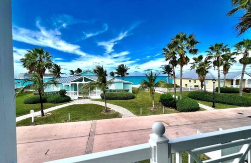 Alice Town Condo | Experience Oceanfront Elegance in a 2-Bedroom Penthouse