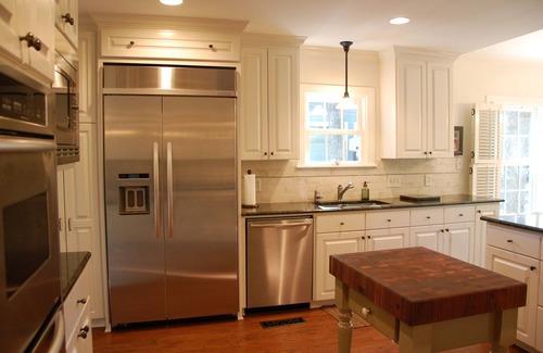 Tarrytown House | Downtown Access with Neighborhood Charm for Memorable Stays