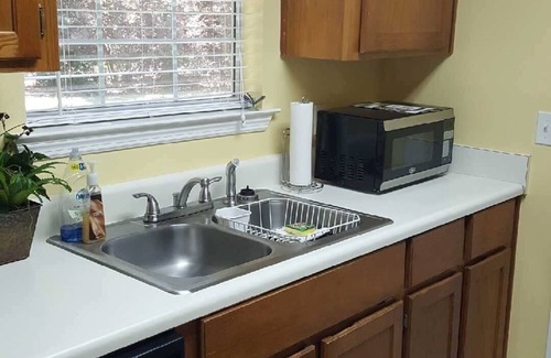 Savannah Cottage | Experience Tybee Island & Historic Savannah - Guest Rated 9.8