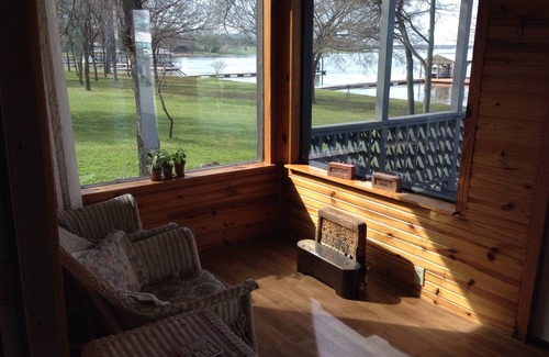 Cotton Gin Cabin | Top Lake Limestone Getaway: Family Fun & Water Activities