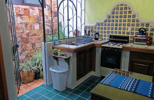 Centro Apartment | Perfect Retreat in Jalatlaco: 1-Bedroom Apartments Await