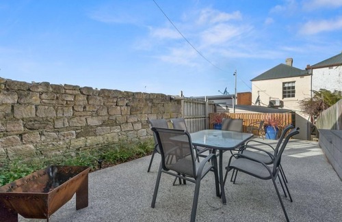 Hobart Central Business District House | Discover Hobart: A Blend of Heritage and Modern Comfort