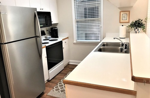 Pawleys Island Condo | Discover Pawleys Plantation: Ideal Retreat for Golfers & Beach Lovers