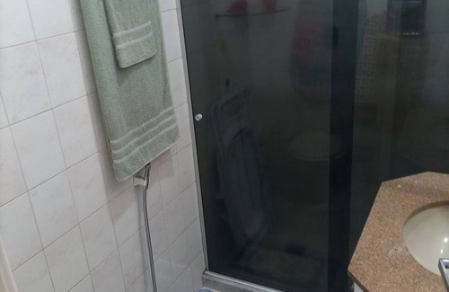 Gloria Apartment | Convenient Stay Near Subway with Ocean View Amenities