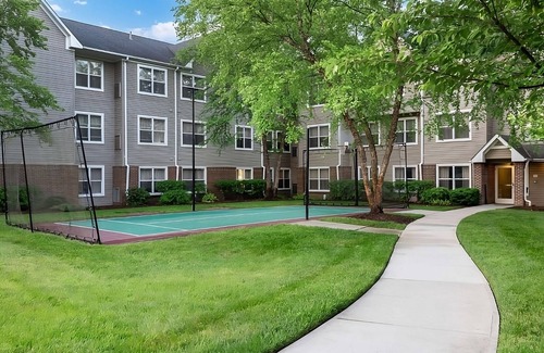 Mount Tabor Apartment | Unwind in Pet-Friendly 2BR Suites with Full Kitchen