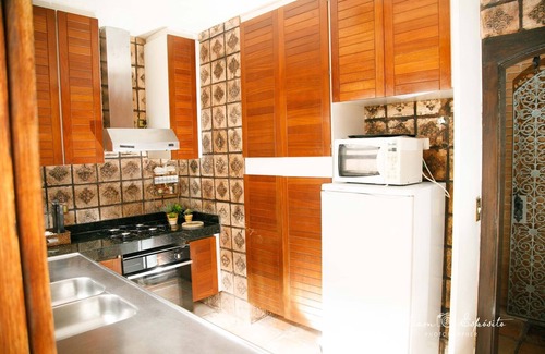 Balneario Praia do Pernambuco House | Popular Beachfront Retreat with Spa & Ocean Views in Guaruja