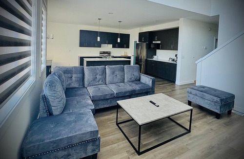 Winnipeg House | Inviting House in Winnipeg with Pet-Friendly Amenities