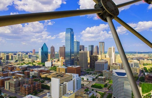 North Dallas Apartment | Your Ideal Dallas Downtown Stay: Pool & Pet-Friendly Options