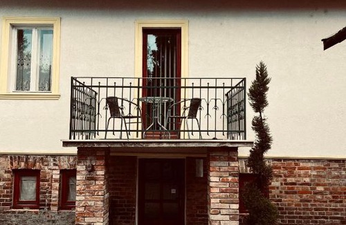 Szeged House | Affordable Guesthouse with Pet and Child-Friendly Amenities