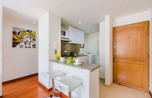 Zona Rosa Apartment | Top-Rated Modern Apartment in El Retiro – Zona T