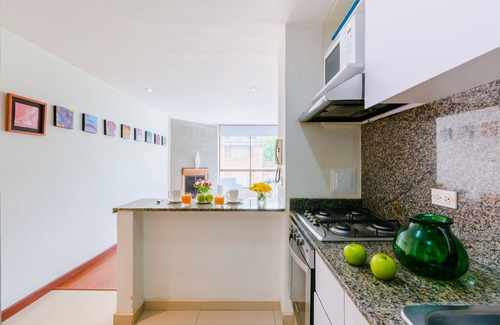 Zona Rosa Apartment | Top-Rated Modern Apartment in El Retiro – Zona T
