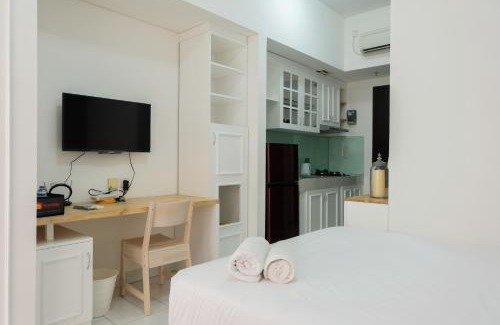 Serpong Apartment | Budget-Friendly Studio at Casa De Parco with Pool Access