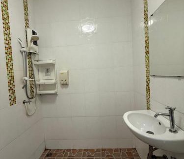 Sa Khu House | Oceanfront Getaway: Best Rent a Room with 9.4 Rating