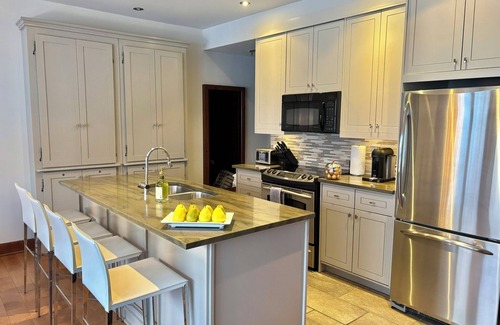 Versant Soleil Condo | Chic Chalet with Private BBQ, Pool & Ocean View