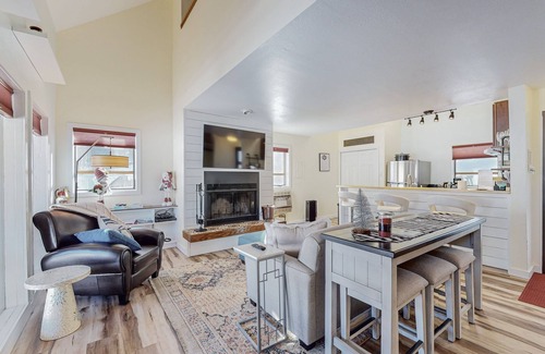 Angel Fire House | Top Ski-in, Ski-out Experience in Angel Fire - Pet Friendly!