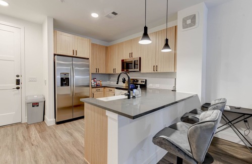 Hancock Apartment | Discover the Stylish Home Base in Downtown ATX