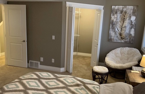 Sicamous Condo | Best vacation spot in Sicamous on the Shuswap, 25 ft boat slip included