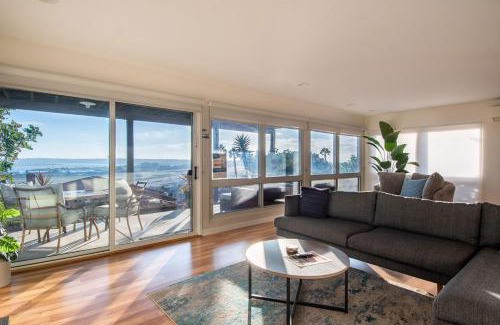 Middletown House | Bay View Retreat - Modern Home with Top Guest Ratings