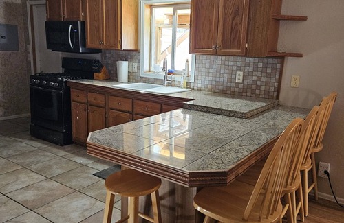 Thompson House | Unbeatable Value Hotel Near Moab with Family and Pet Perks