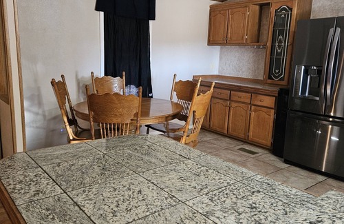 Thompson House | Unbeatable Value Hotel Near Moab with Family and Pet Perks