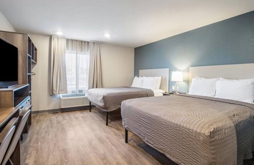 Moreno Valley Hotel | Budget-Friendly Retreat: Modern Units with Full Kitchen!