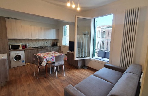 Cannaregio Apartment | Unforgettable Views at Cà Del Sol - Guest Rated 10/10