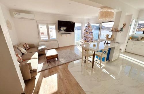 Kastoria Apartment | Unmatched View in a Prime Location - Rated 9.6/10