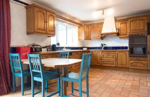 Castlereagh House | Unforgettable Family Retreat with Spectacular Belfast Views
