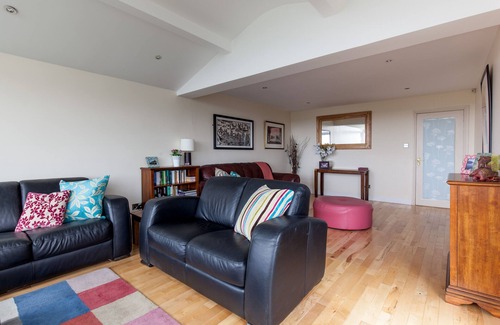 Castlereagh House | Unforgettable Family Retreat with Spectacular Belfast Views