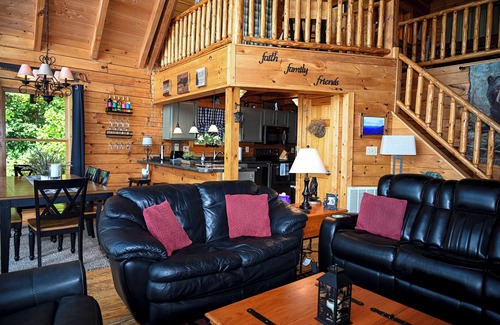 Bostic Cabin | Private Retreat in NC with Amazing Views & Pool Table