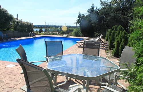 Springs House | Unmatched Views and Relaxing Amenities in the Hamptons