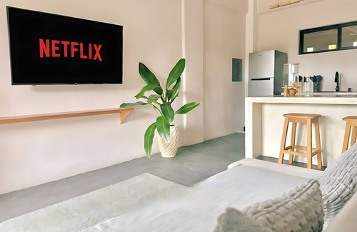 Santa Maria Apartment | Trendy Zicatela Apartment with Pool and Starlink Wi-Fi