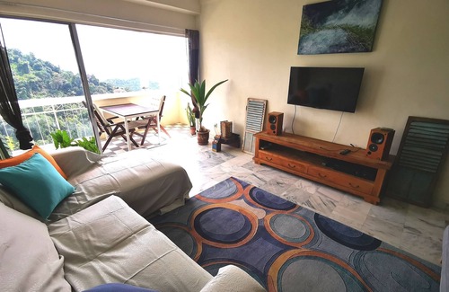 Ulu Kelang House | Serene Jungle Retreat with Breathtaking KL Views, Near City