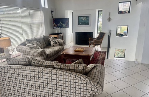 Oyster Bay Villa | Impressive Views from a Family-Friendly Hotel Retreat