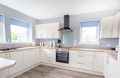 Tain Apartment | Unmatched Views at Balintore Beach - Guest Rated 9.8