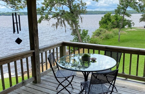 Trinity House | Remarkable Ocean Views with Family-Friendly Amenities